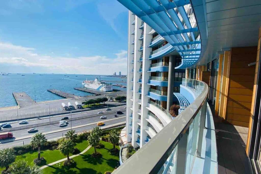 Lux 2 Room Suite Apartment With Seaview In Center Istanbul Bagian luar foto